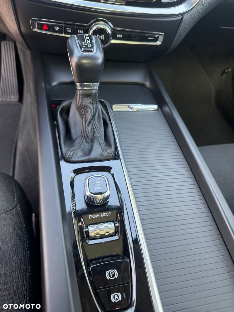 Volvo V60 D4 Geartronic - 9