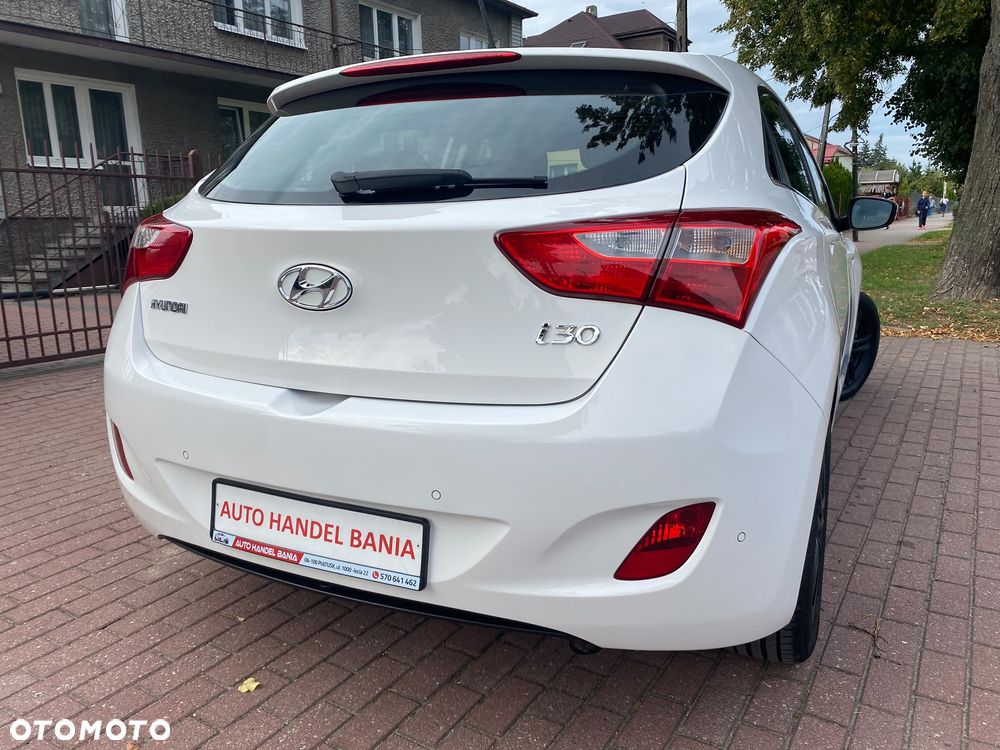 Hyundai i30 1.6 Trend - 25