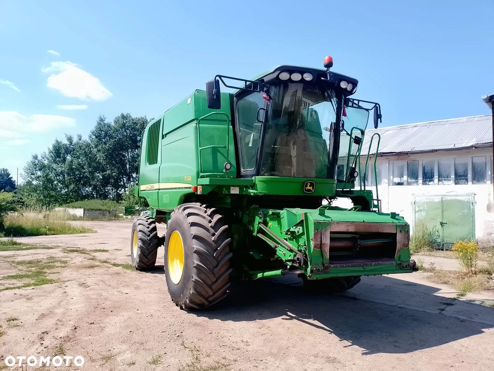 John Deere T550 - 1