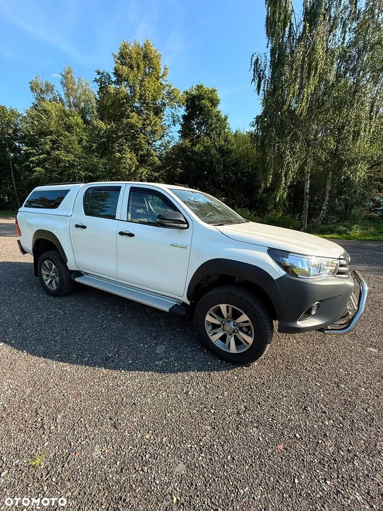 Toyota Hilux 2.4 D-4D Double Cab DLX 4x4 - 1