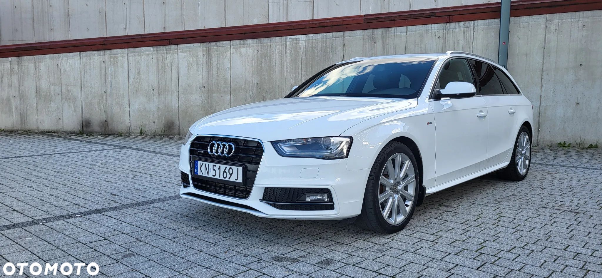 Audi A4 - 1