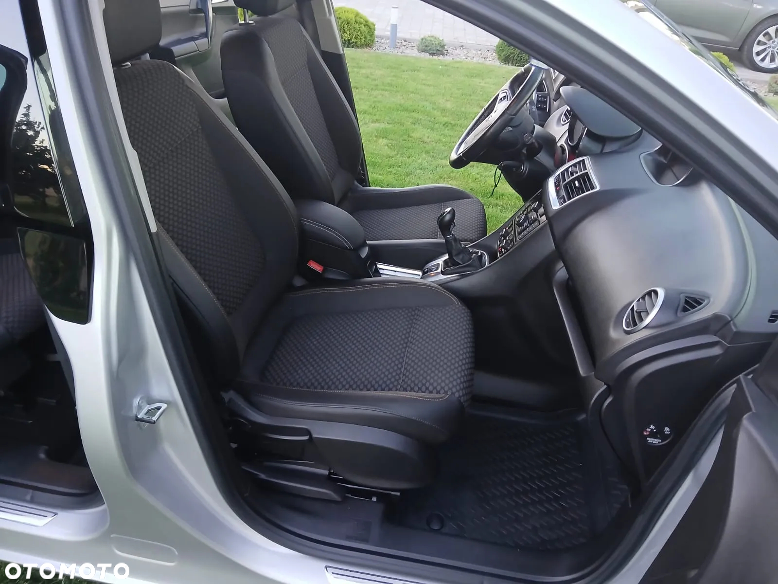 Opel Meriva 1.4 Innovation - 30