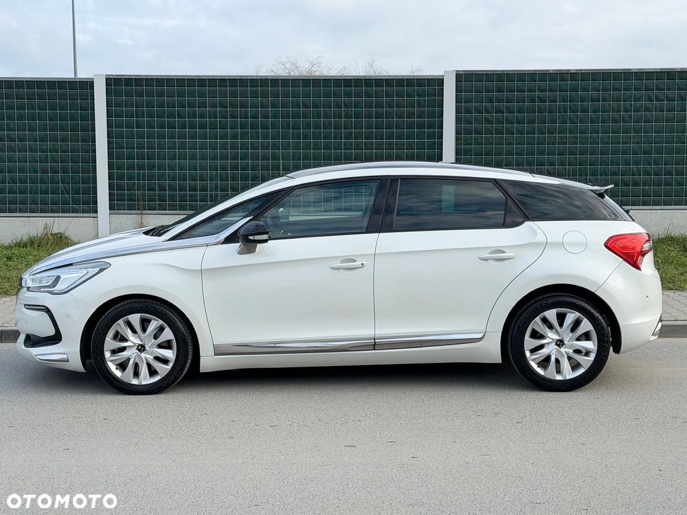 DS Automobiles DS 5 - 12