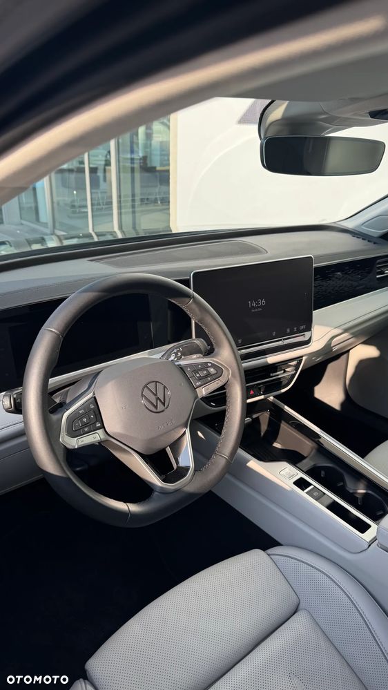 Volkswagen Passat - 10