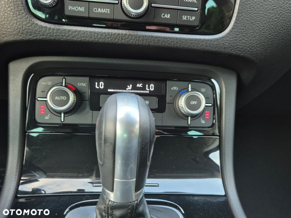 Volkswagen Touareg 3.0 V6 TDI BMT Business Line - 14