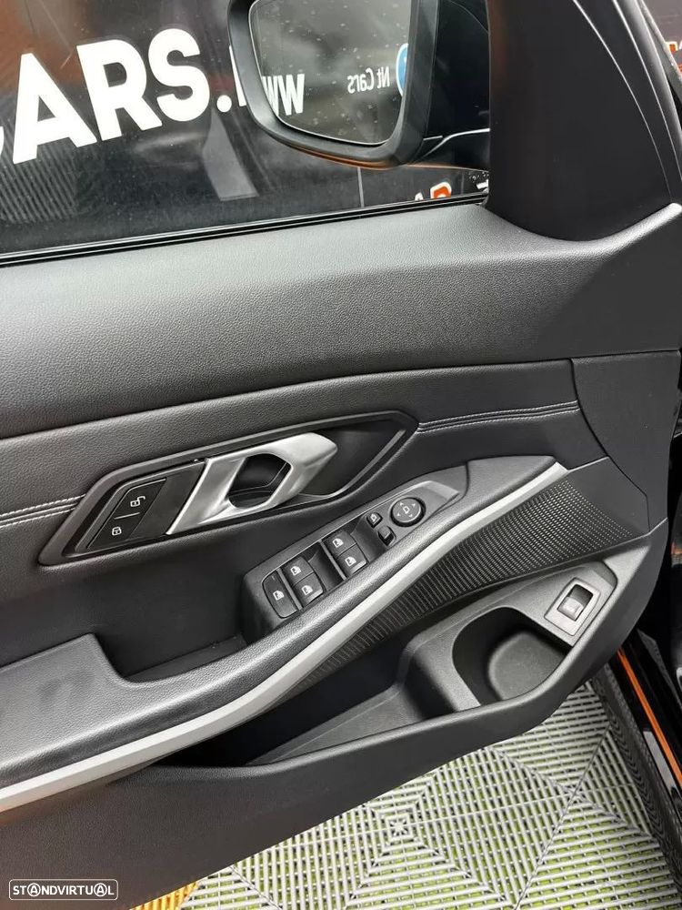 BMW 320 d Auto - 15