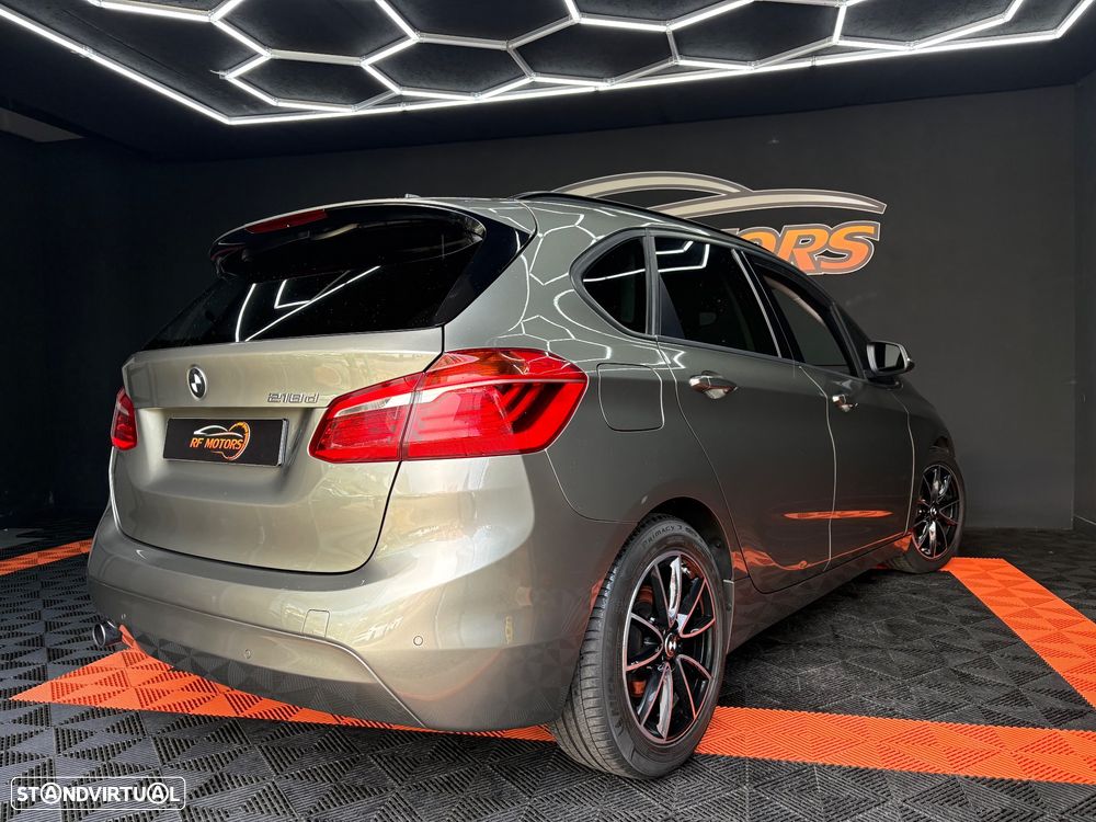 BMW 218 Active Tourer d Line Sport - 29