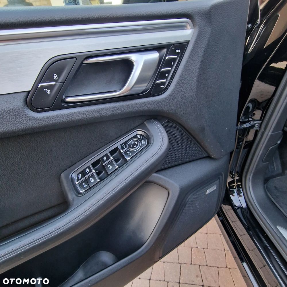 Porsche Macan - 8