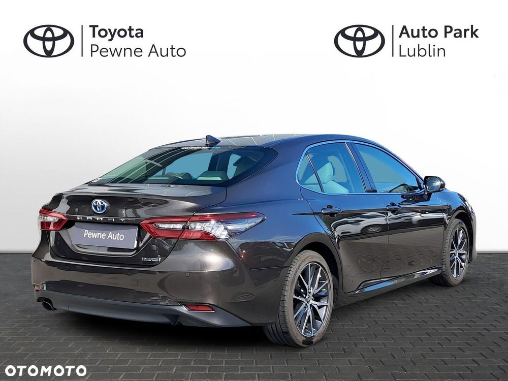 Toyota Camry 2.5 Hybrid Executive CVT - 6