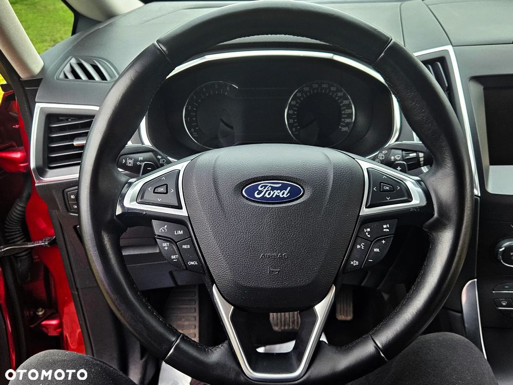 Ford S-Max ver-2-0-tdci-bi--turbo-titanium-powershift - 34