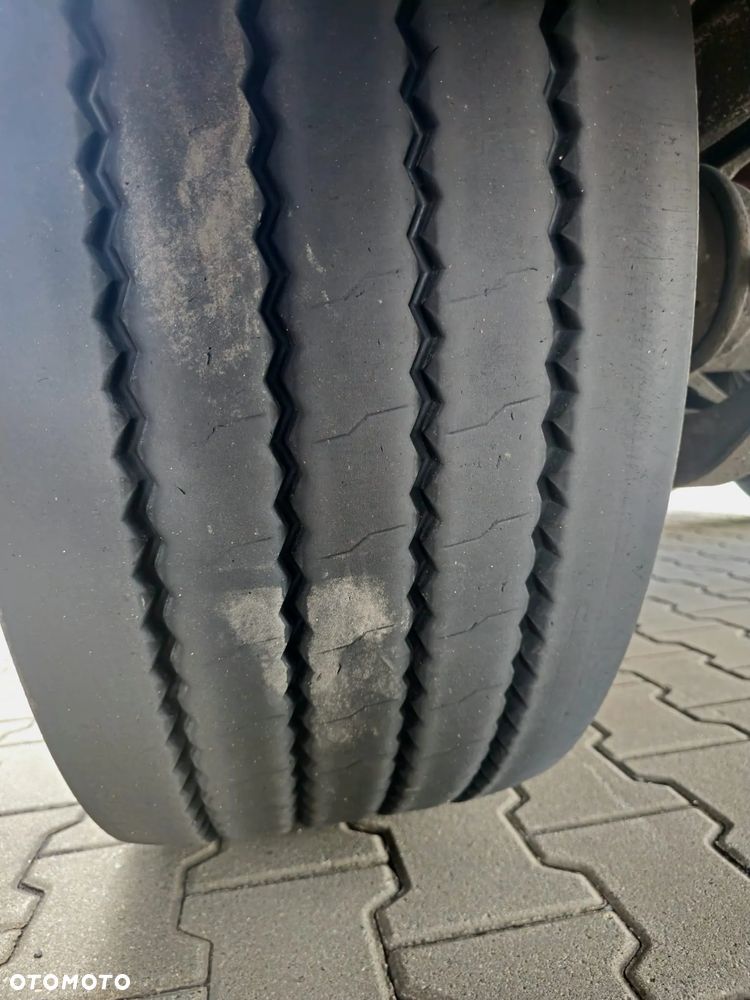 Fliegl SDS 01 Naczepa z agregatem pod kontenery 40- stopowe - 12