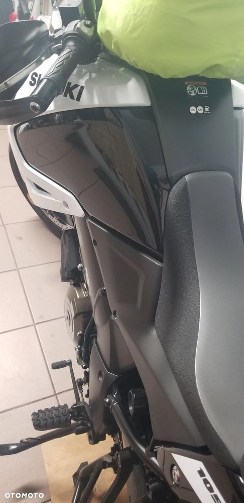 Suzuki V-STROM - 5