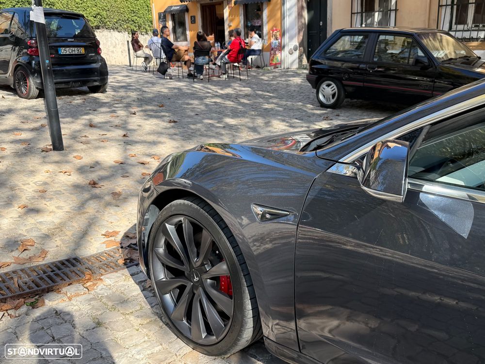 Tesla Model 3 Performance Dual Motor AWD - 18