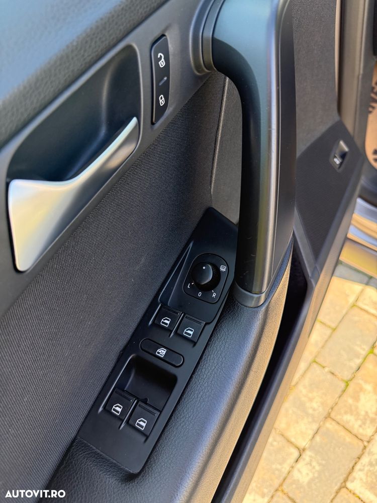 Volkswagen Passat Variant 2.0 TDI DSG BlueMotion Technology Exclusive - 15