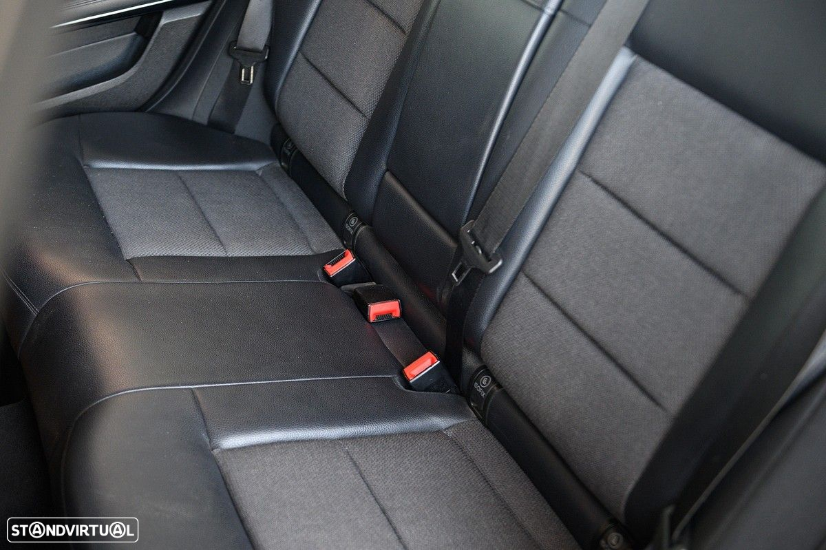 Mercedes-Benz E 250 CDi Avantgarde BE Auto. - 15
