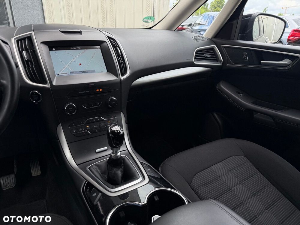 Ford Galaxy - 19