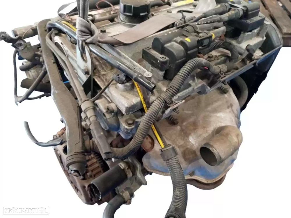 MOTOR COMPLETO VOLVO V40 BREAK FAMILIAR 1996 -B4184S - 1