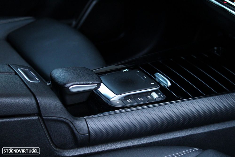 Mercedes-Benz GLB 200 d Progressive - 20