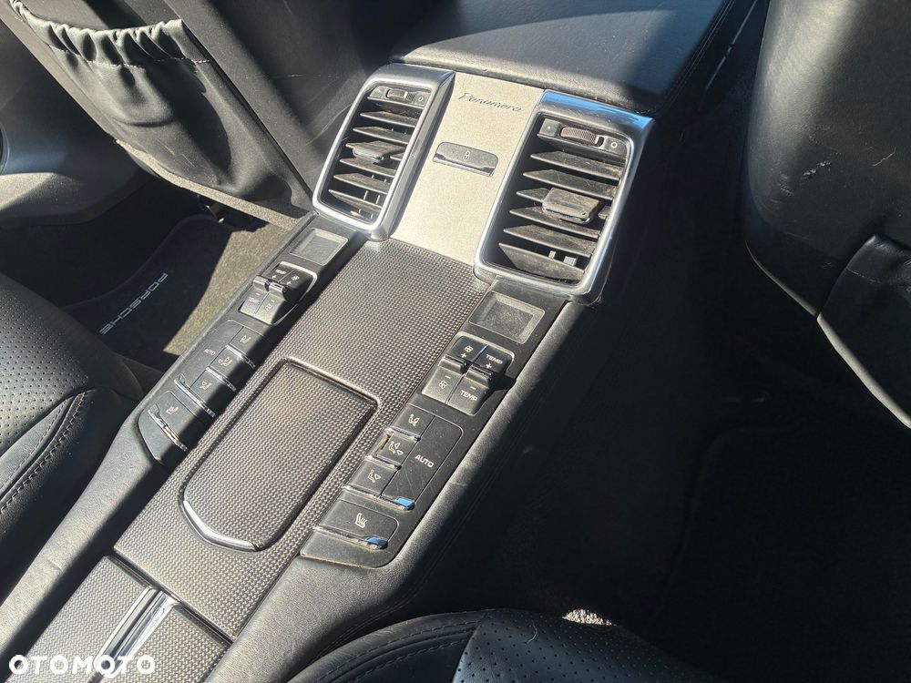 Porsche Panamera Diesel - 14
