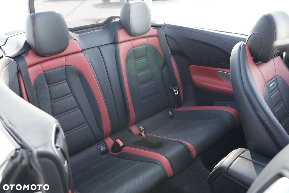 Mercedes-Benz Klasa E AMG 53 4-Matic+ - 22