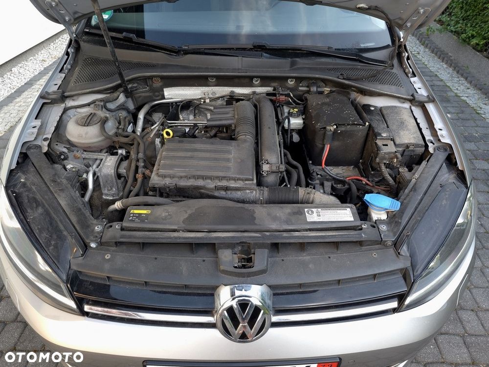 Volkswagen Golf 1.4 TSI BMT Highline - 36