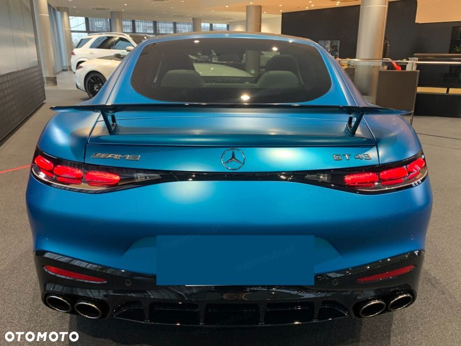 Mercedes-Benz AMG GT 43 mHEV - 3