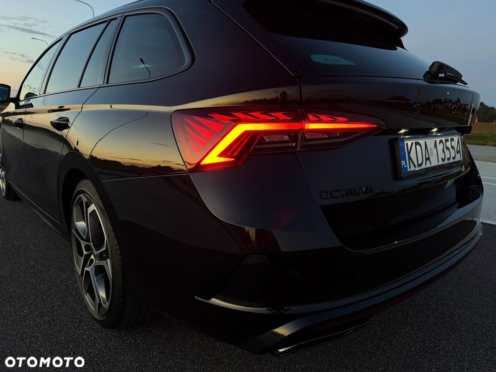 Skoda Octavia 2.0 TDI RS DSG - 36