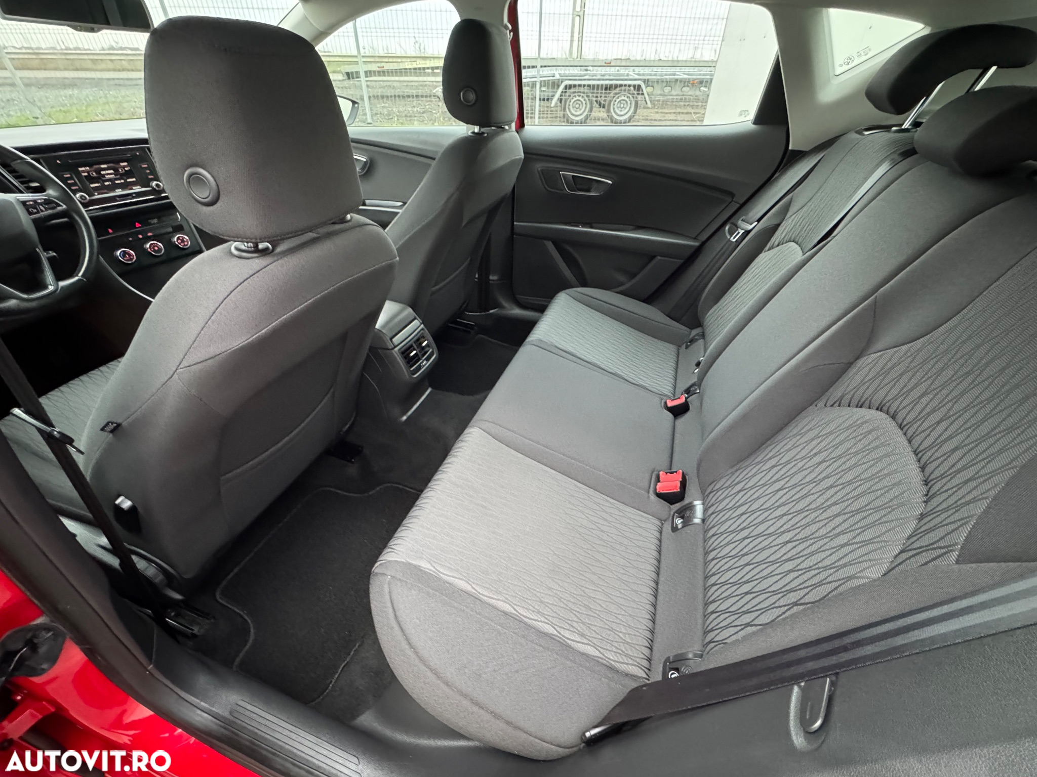 Seat Leon 1.6 TDI DPF Ecomotive Style - 9