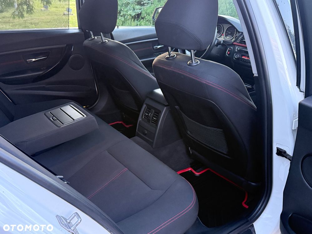 BMW Seria 3 316i Sport Line - 11