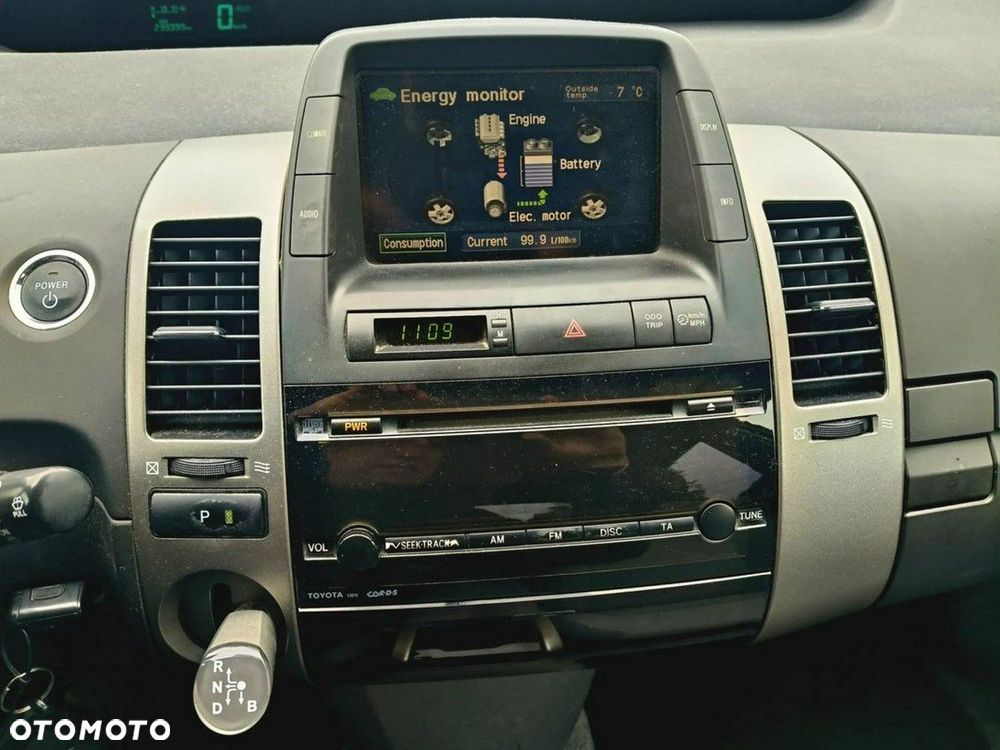 Toyota Prius - 28