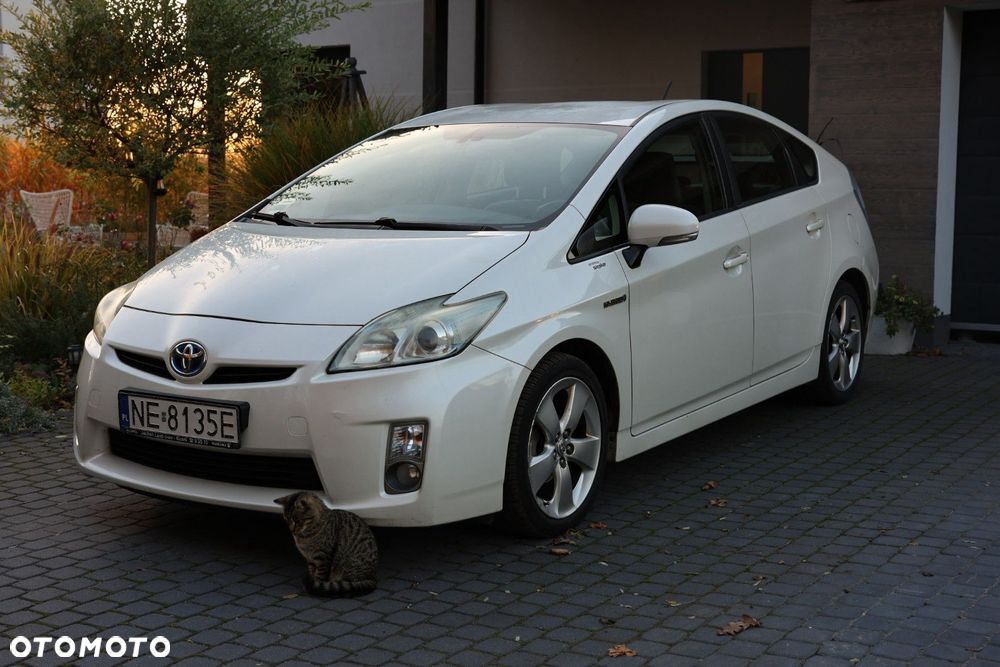 Toyota Prius (Hybrid) Comfort - 11