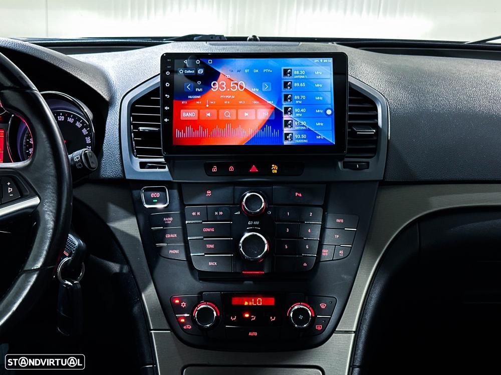 Opel Insignia - 22
