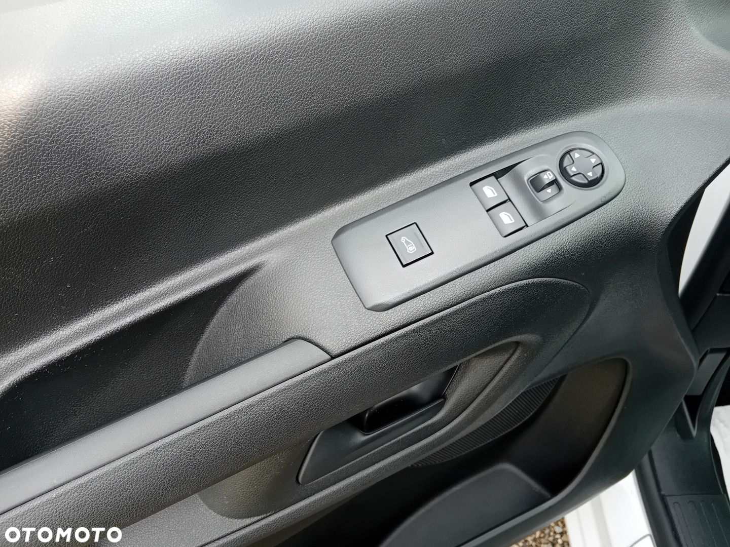 Toyota PROACE CITY - 21