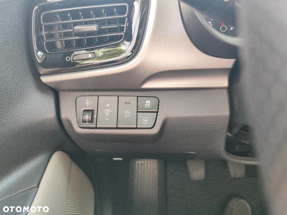 Kia Stonic - 24