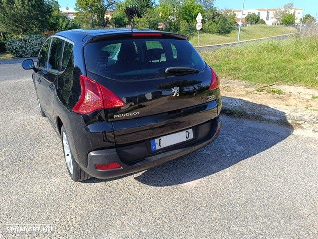 Peugeot 3008 1.6 HDi Executive - 3