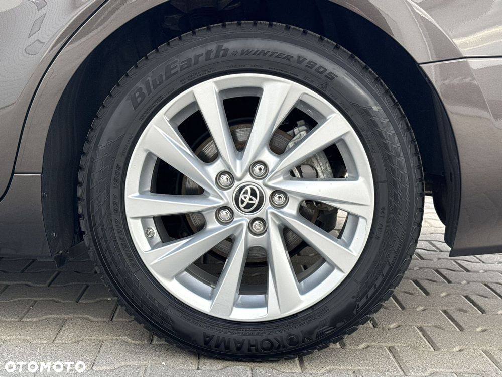 Toyota Camry 2.5 Hybrid Comfort CVT - 26