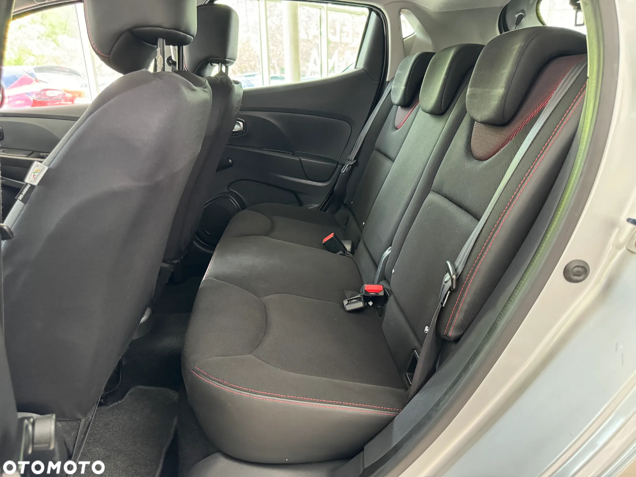 Renault Clio 1.2 16V 75 Life - 21