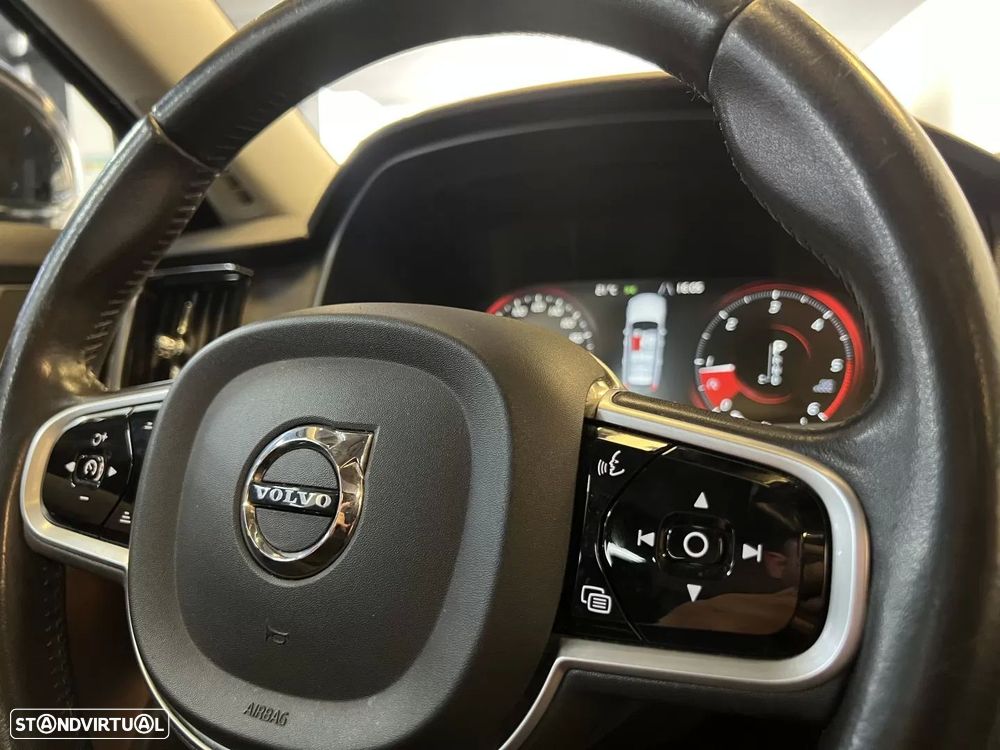 Volvo V90 D3 Geartronic Momentum - 38