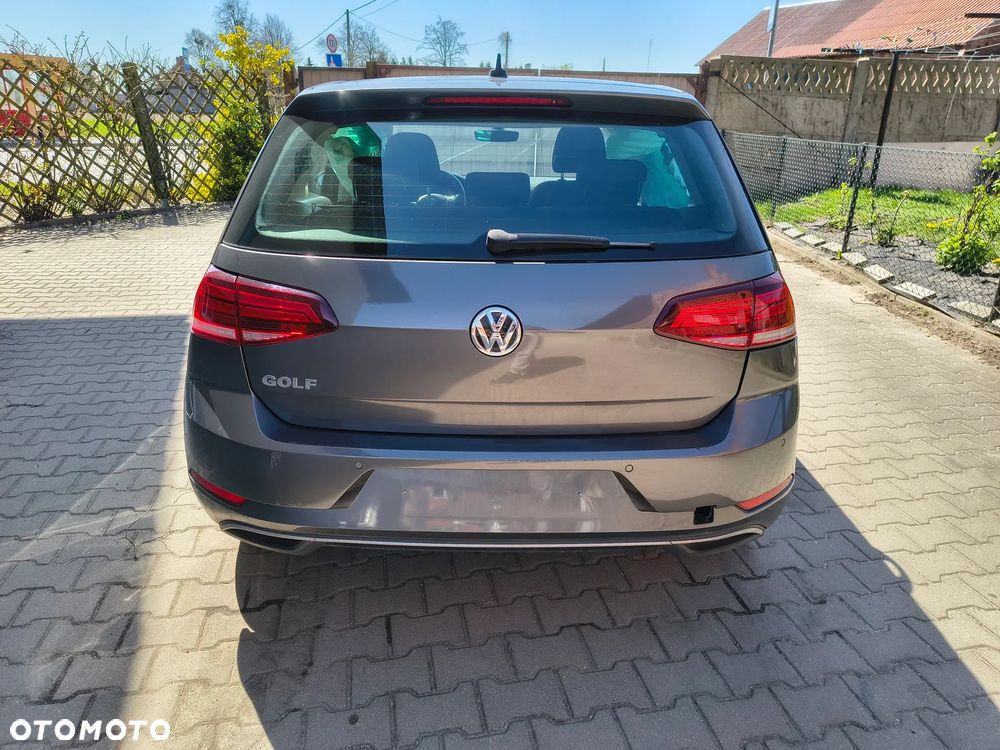 Volkswagen Golf - 9