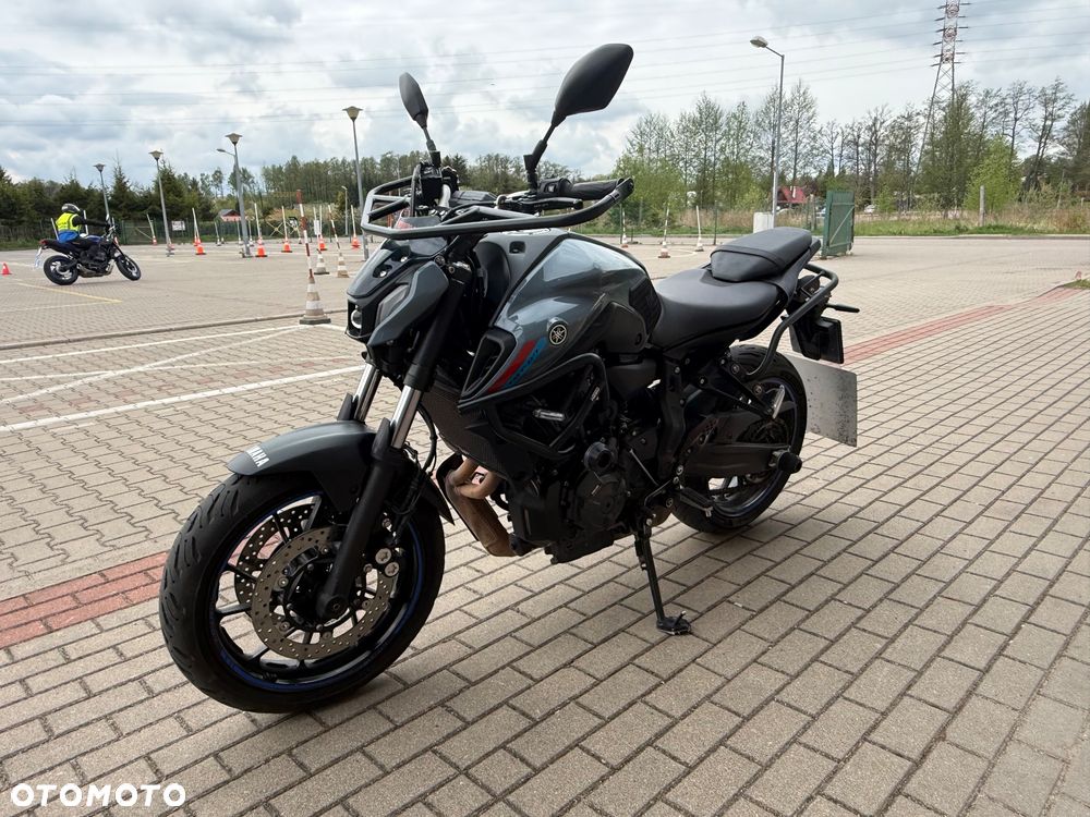 Yamaha MT - 8