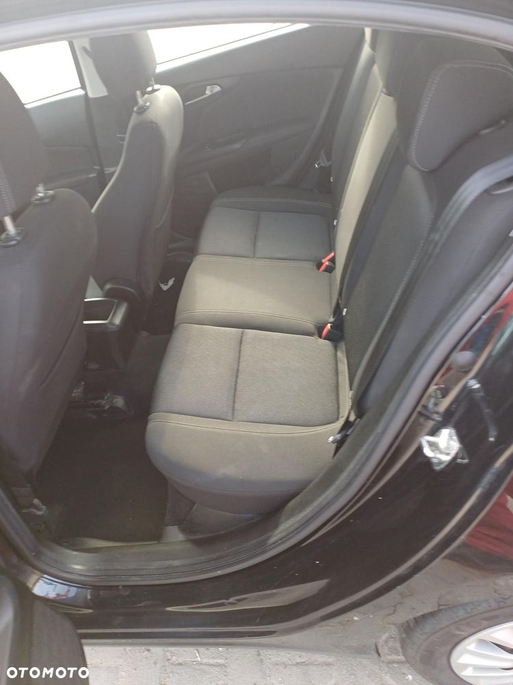 Fiat Tipo 1.4 T-Jet 16v Street - 14