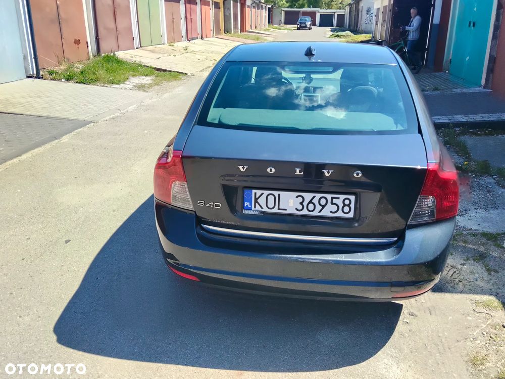 Volvo S40 1.6 - 7