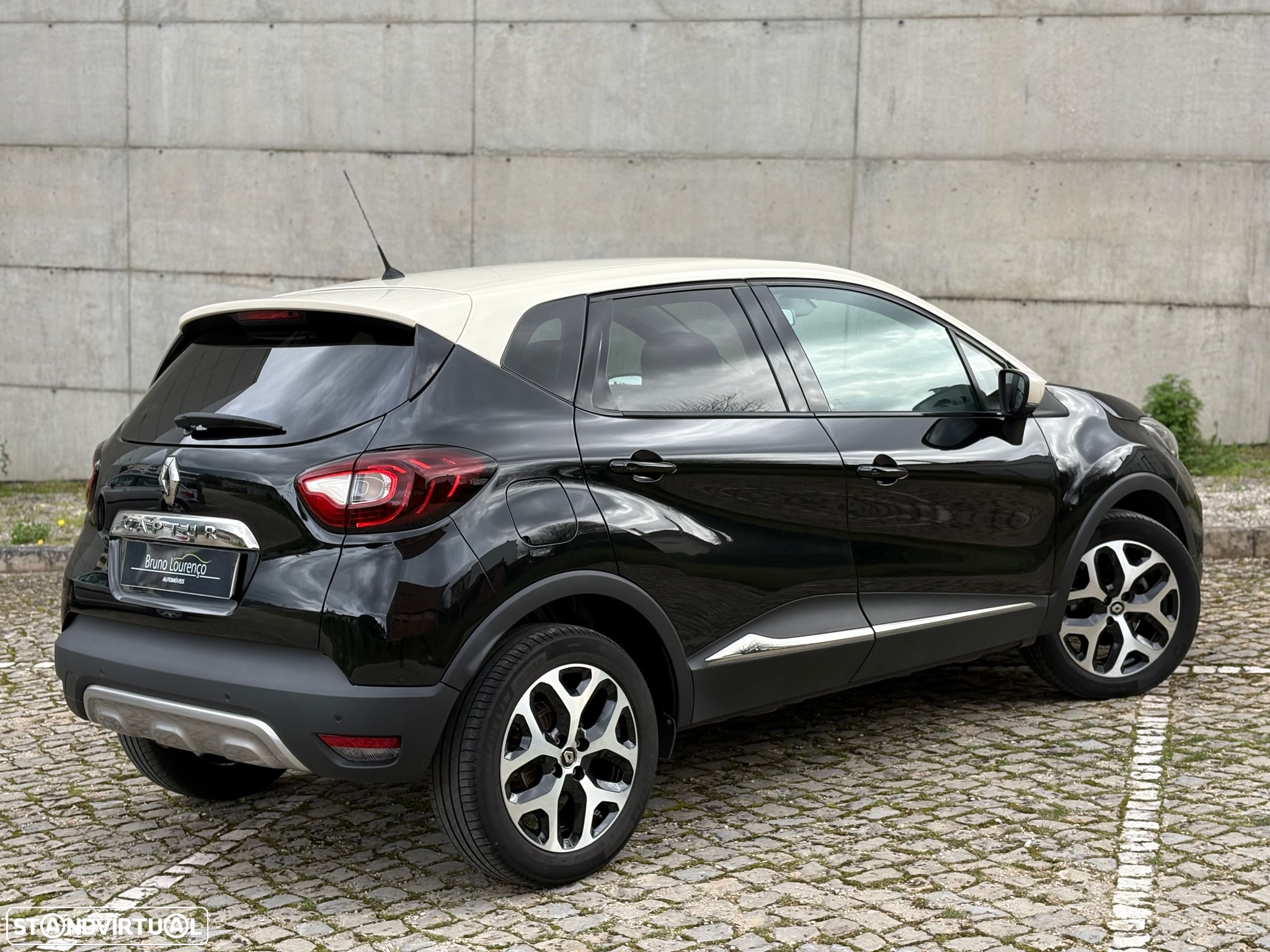 Renault Captur 1.5 dCi Exclusive - 17