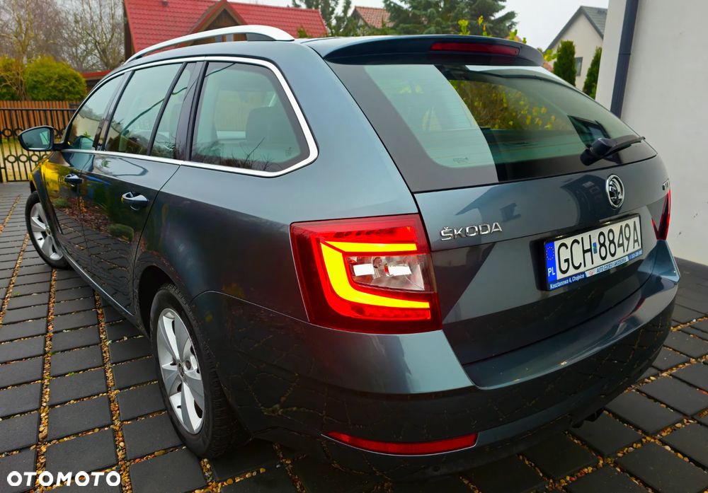 Skoda Octavia 1.4 TSI Style DSG - 4