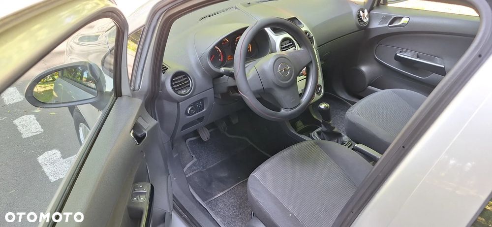 Opel Corsa - 9