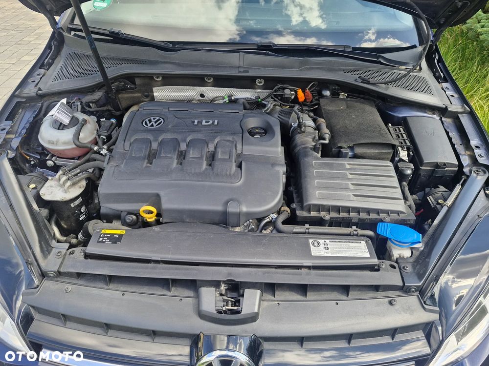 Volkswagen Golf 2.0 TDI SCR Comfortline - 9