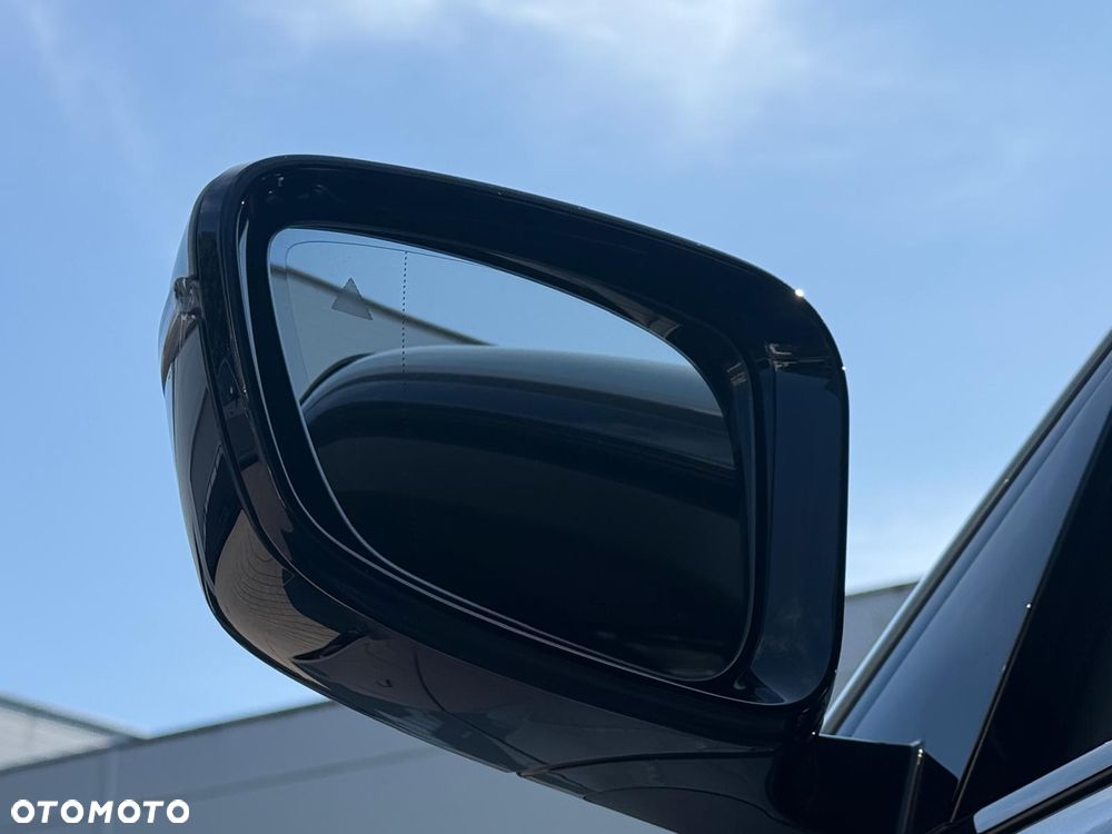 BMW Seria 3 330i sport - 11