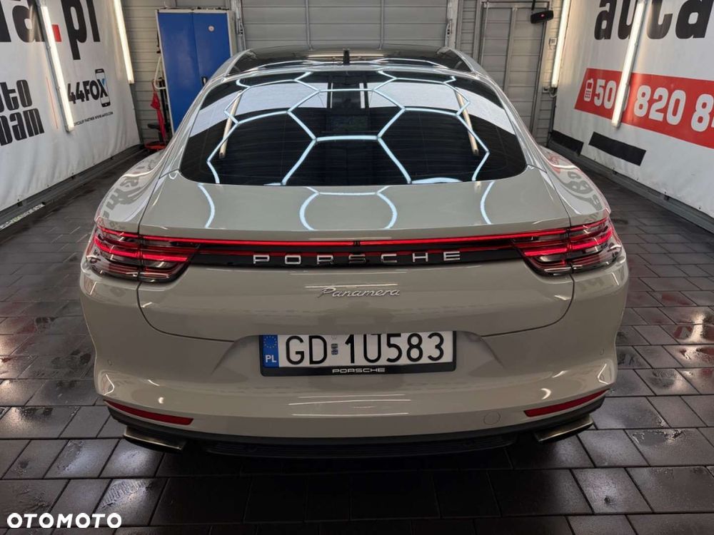 Porsche Panamera - 7