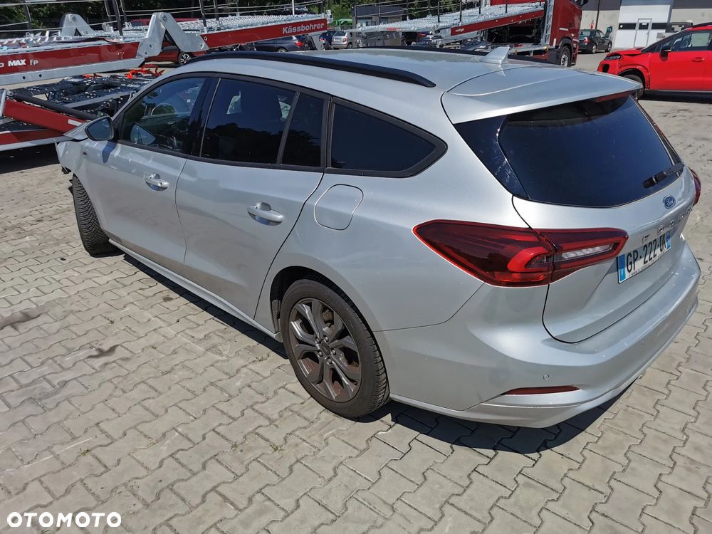 Ford Focus SW 1.0 EcoBoost Hybrid ACTIVE DESIGN - 6