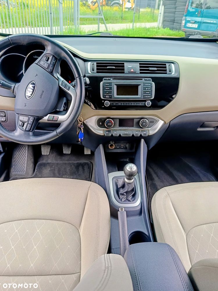 Kia Rio 1.2 Business Line Plus - 6